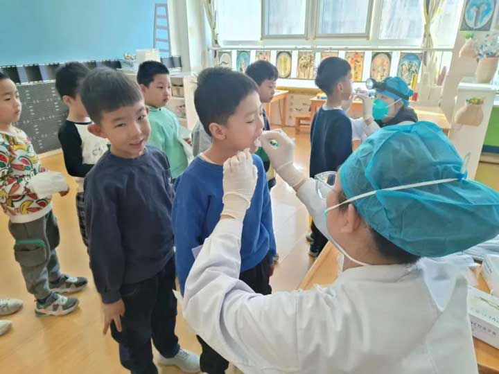 有“氟”同享 保护牙齿——永林医院口腔科走进大兴十幼开展爱牙活动