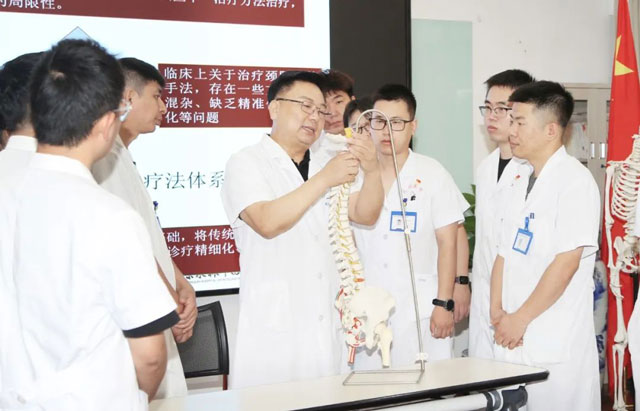 他们视患如亲，竭尽所能，不辜负患者的信任和嘱托！