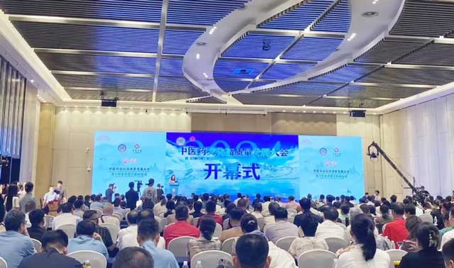 我院赵永林骨伤科团队参加2024中医药文化高质量发展大会暨正骨学术传承与创新发展交流研讨会（正骨论坛）并做专题报告