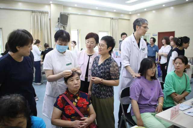 大兴区政协教文卫体委员会开展“委员走基层”活动