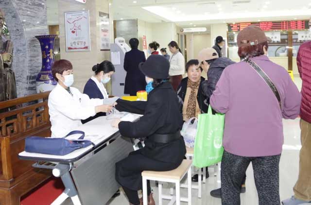 【联合国糖尿病日】要高度重视糖尿病并发症的危害，务必早预防、早发现、早治疗！