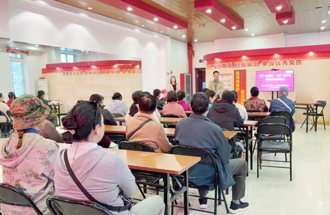 精准对接群众需求，我院举办消化内科专家联合健康宣教活动